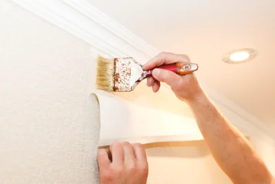 Pose de papier peint à Lissy — revêtements muraux et toiles de verre